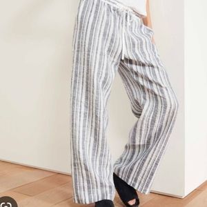 Ann Taylor striped linen blend elastic waist cropped pant size lp